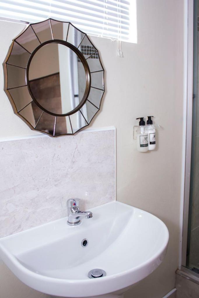 Horizon View Guest House Масеру Екстериор снимка